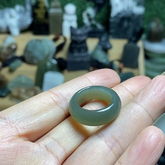 未镶嵌和田玉（糖玉）珠宝半成品