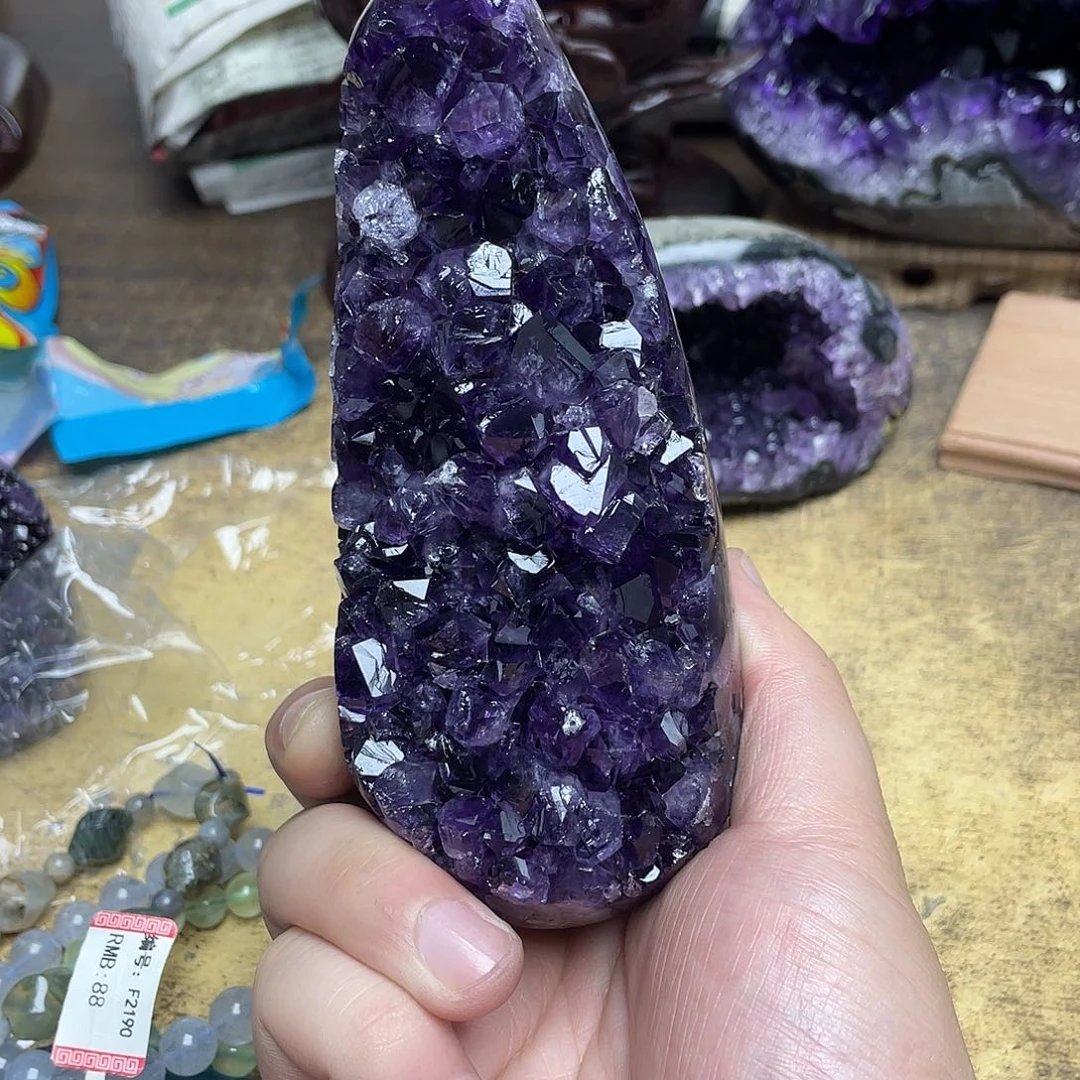 丑***敌紫晶大型摆件（非配饰）未镶嵌