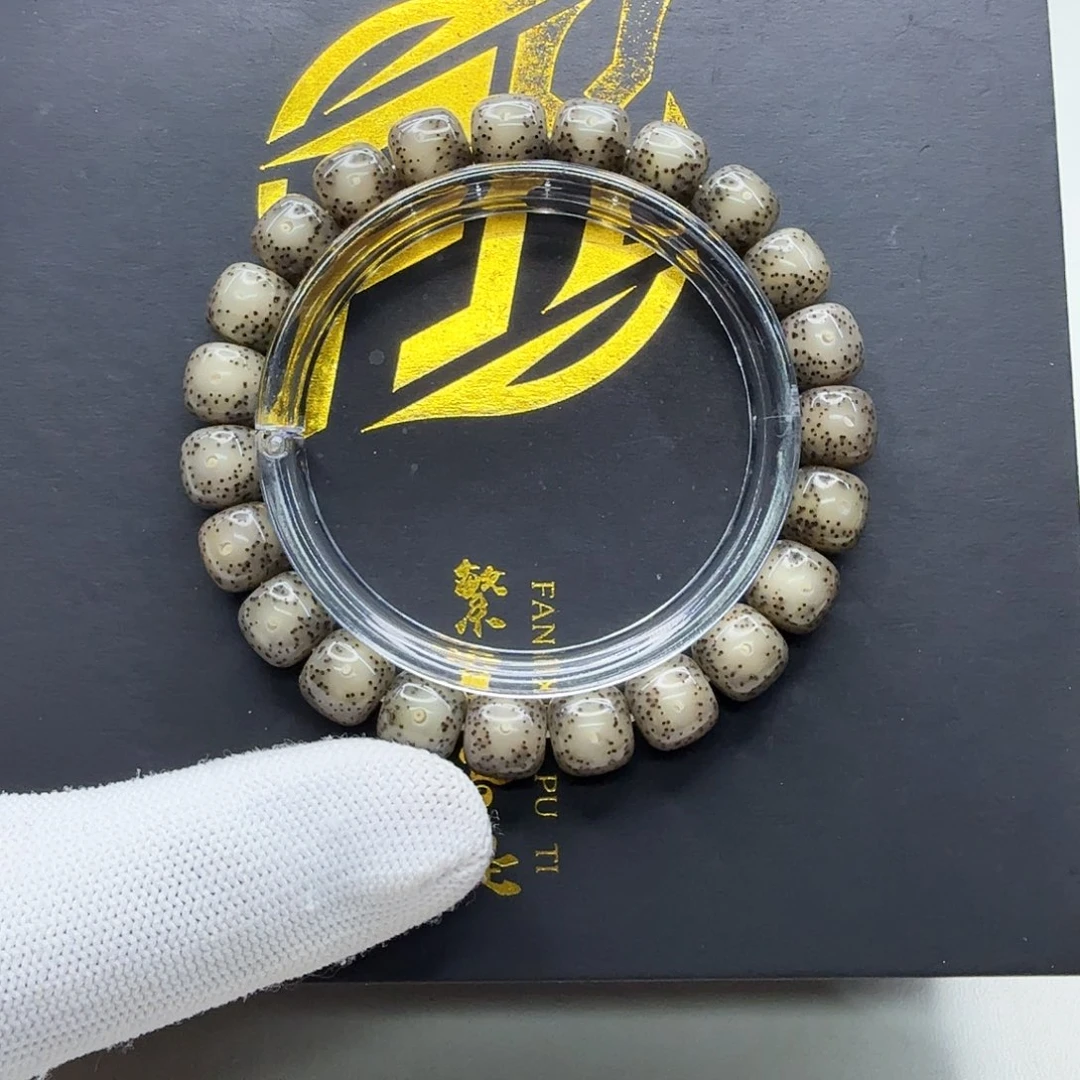 星月菩提吊坠25梵天果冻大眼睛针尖星10左右桶单圈