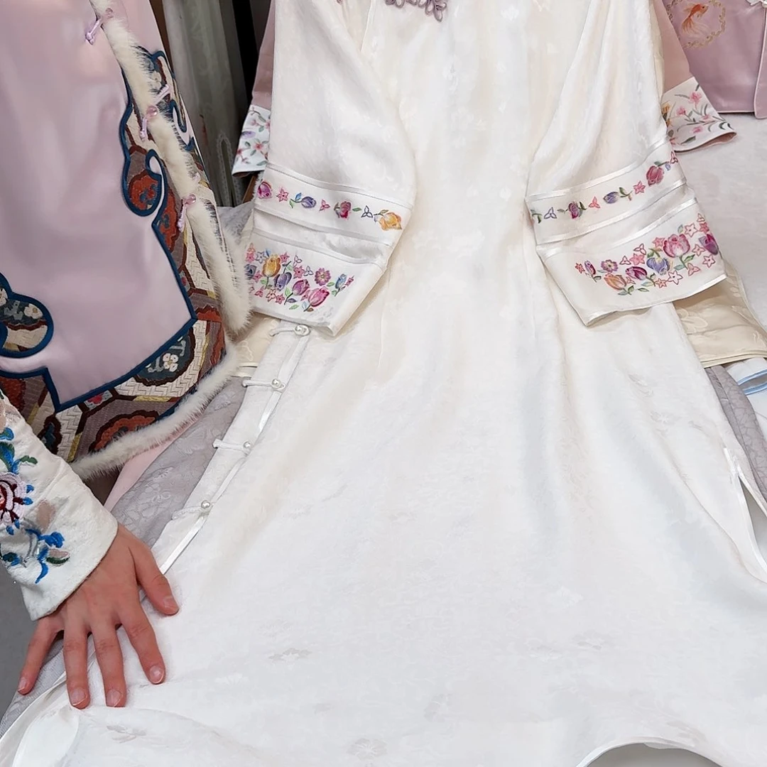 刺绣苏绣一物一件白色