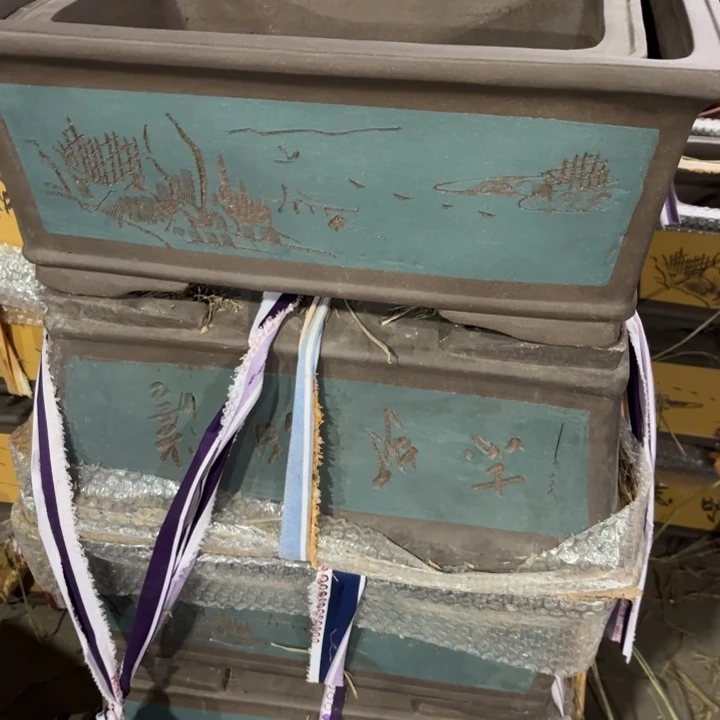 紫砂花盆128-2。