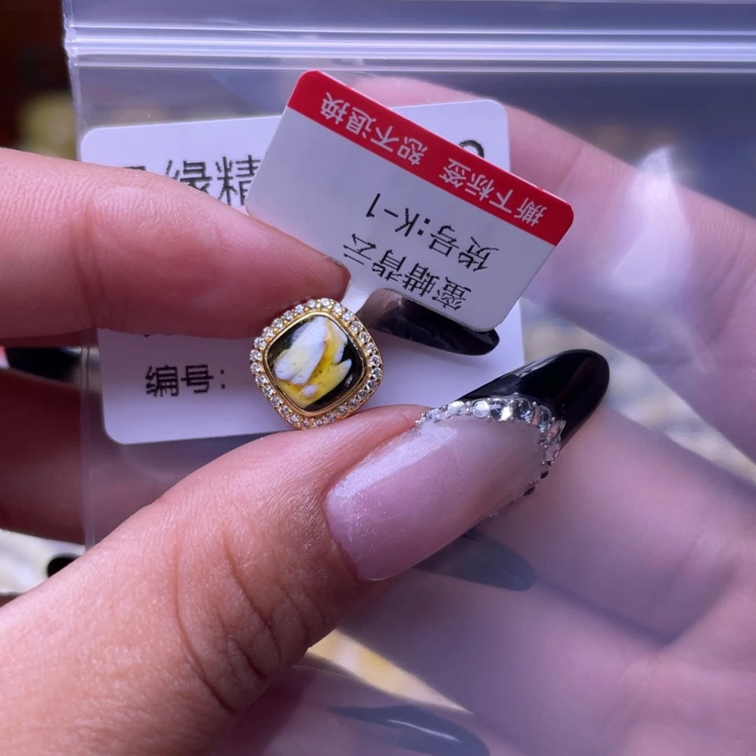 琥珀未镶嵌珠宝奇石
