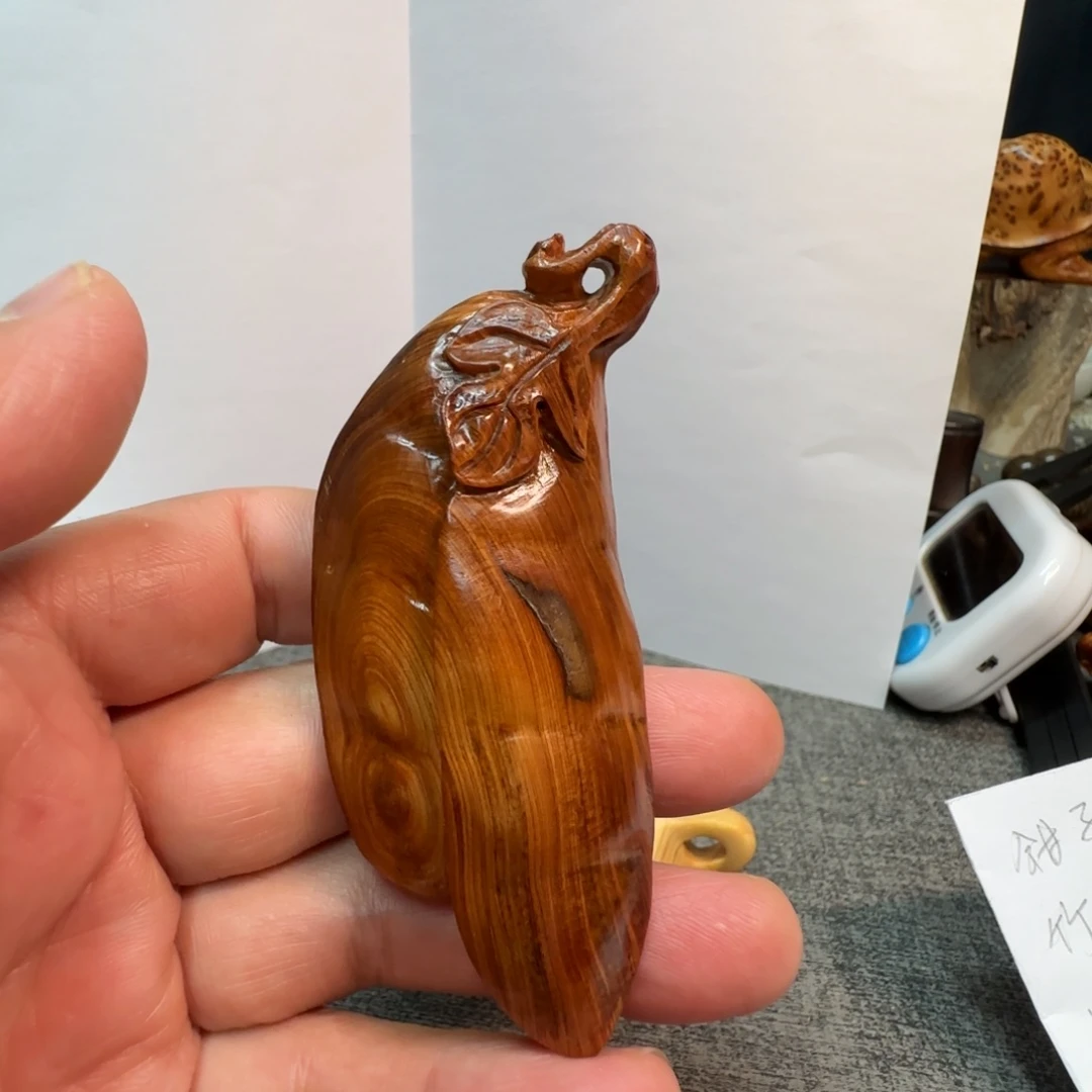 柏木（崖柏）行**疆我们在外面吃饭他