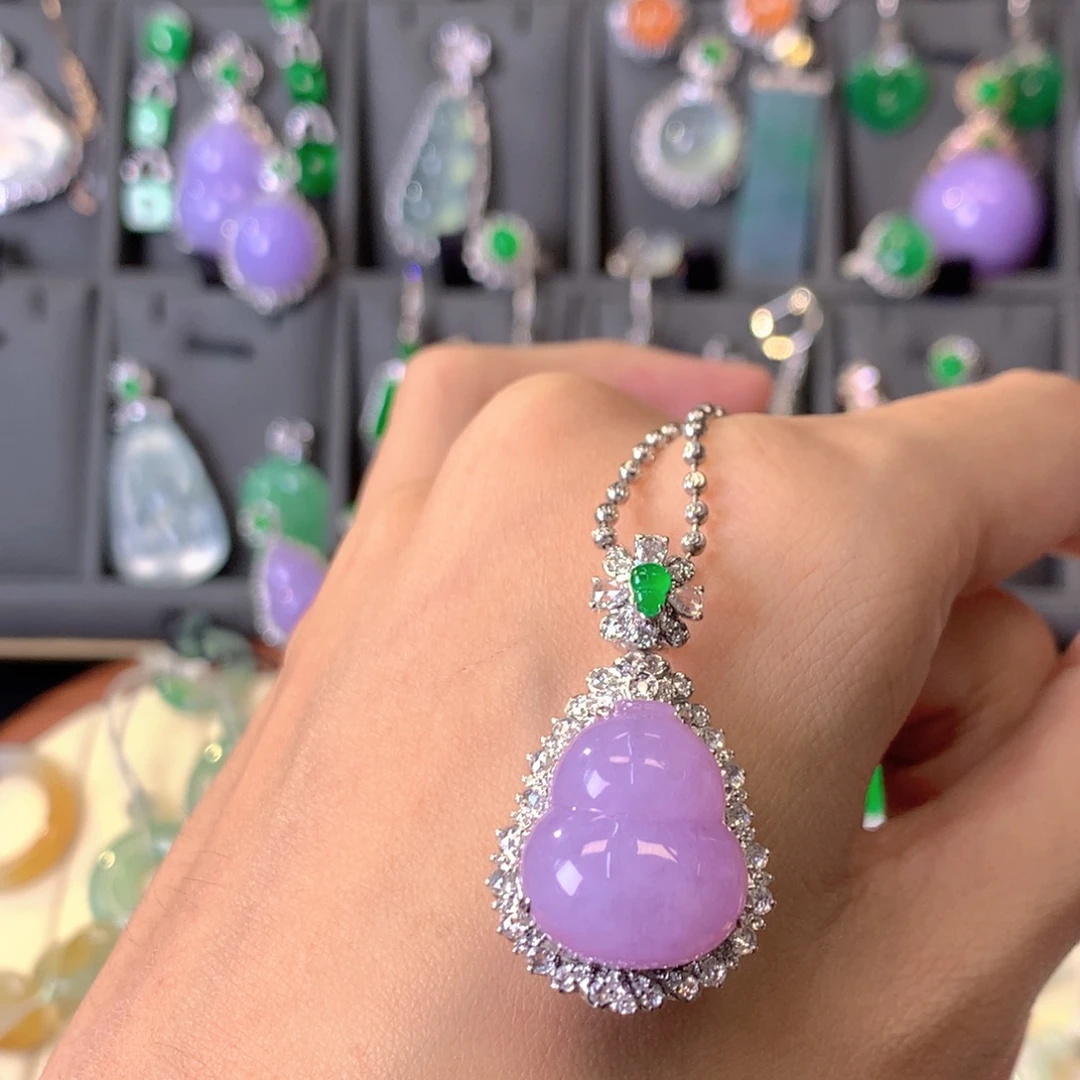 吊坠(不含链)18K金镶嵌翡翠