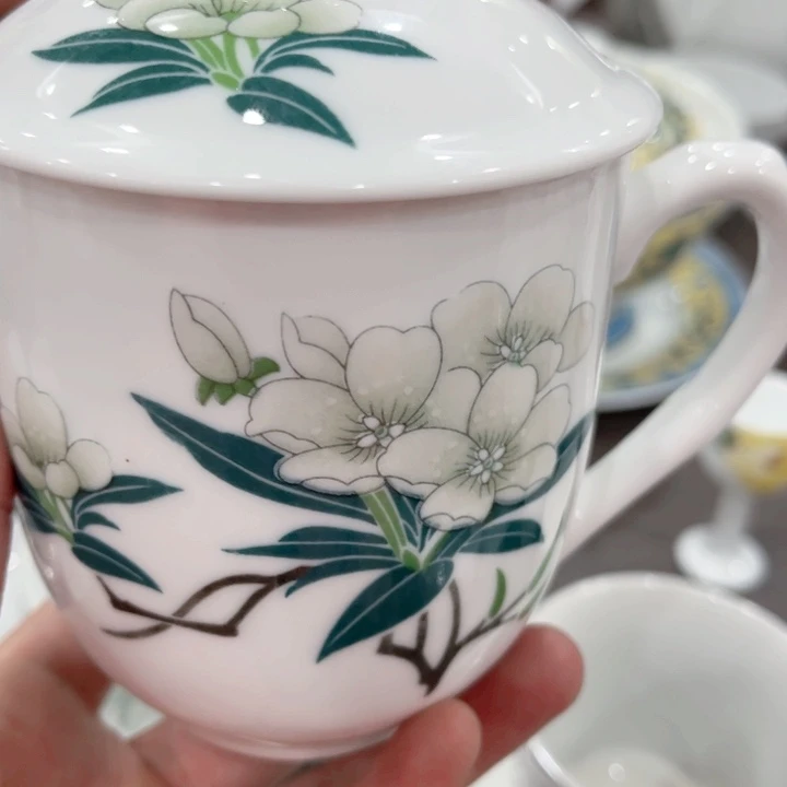 杯釉下五彩瓷的制作工艺