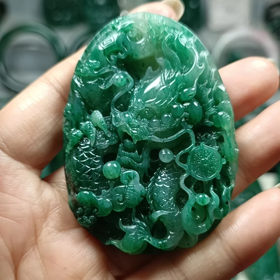 独山玉龙挂件未镶嵌