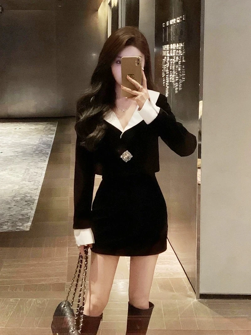 5256时尚套装赫本风秋冬连衣裙短款收腰秋季女装显瘦包臀