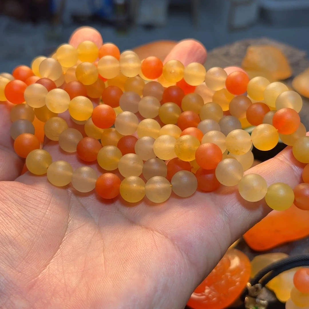 相***缘石英岩玉手串未镶嵌