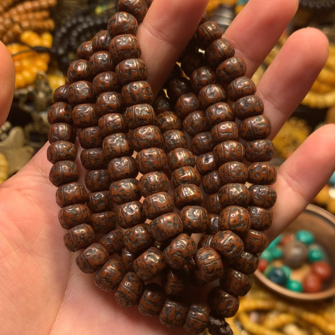 泥塑娘啦擦擦骰子