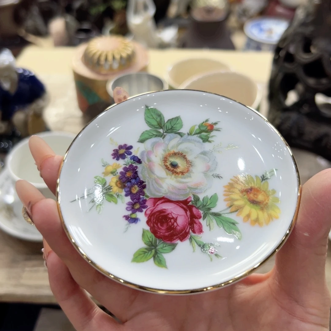 瓷片陶瓷和金属表面涂