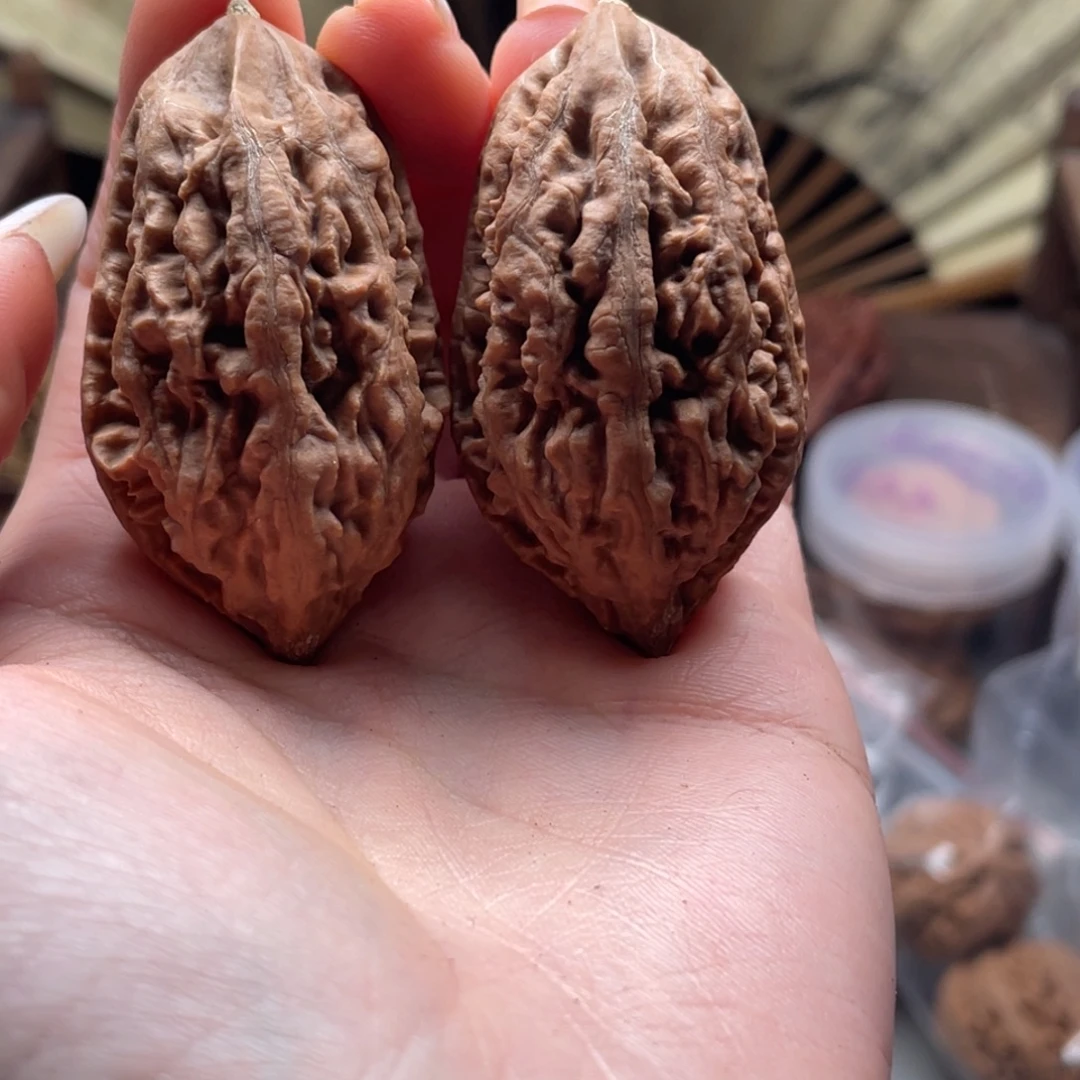 阿***斌文玩核桃把件楸刀鱼106