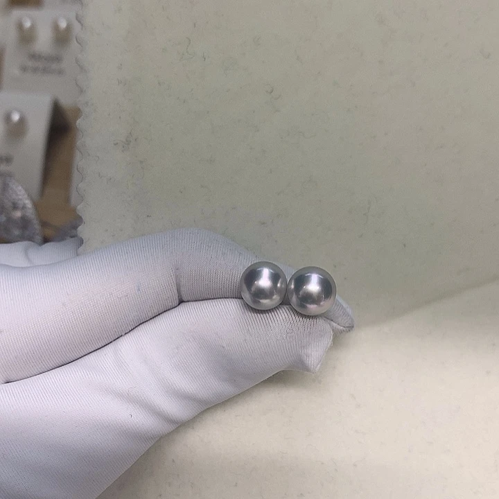 18K金镶嵌海水珍珠耳钉7.5-8