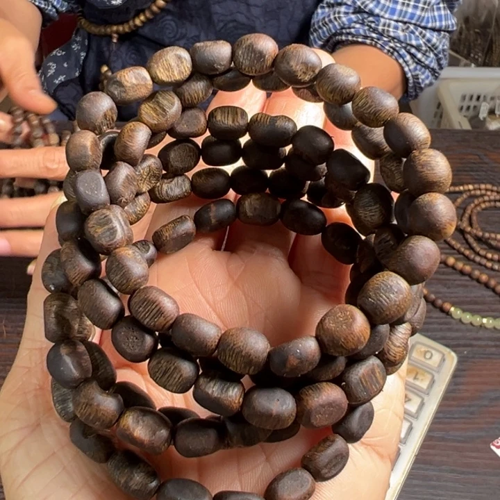 沉香手串红土乌身5克卡7多样性发1条