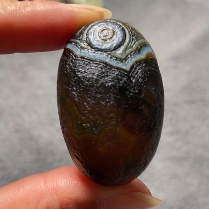 玛瑙/玉髓未镶嵌珠宝奇石