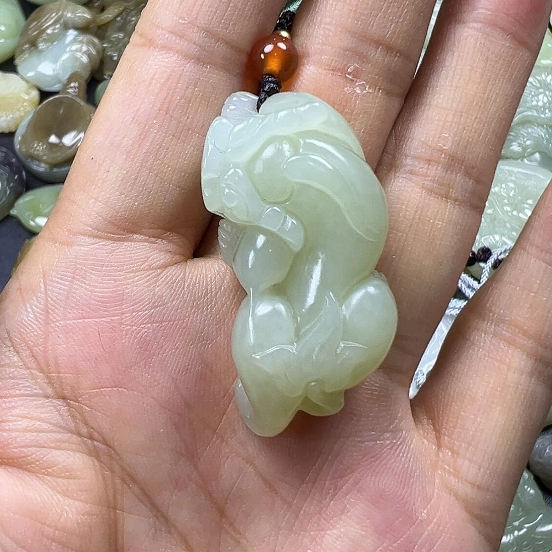 颈饰未镶嵌和田玉
