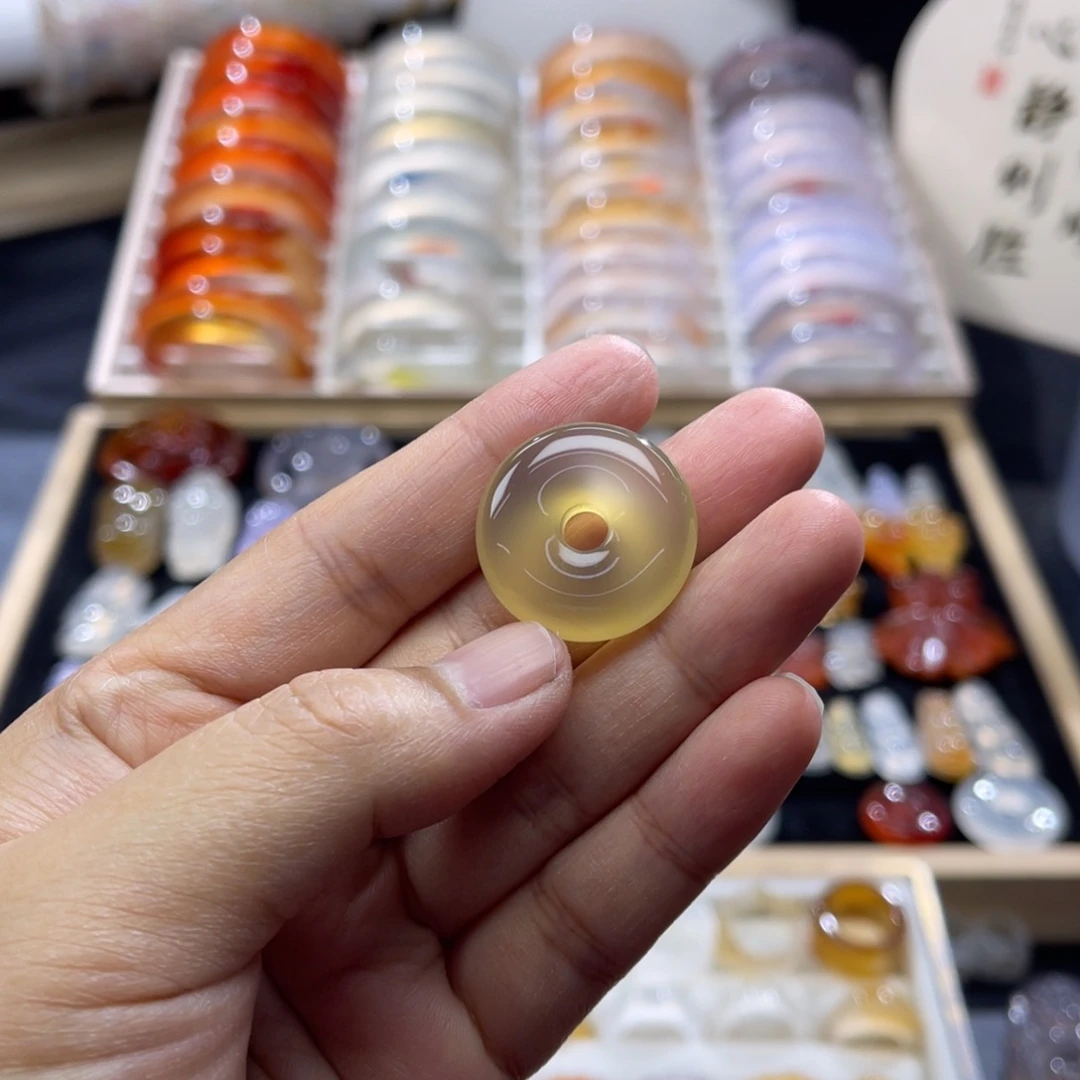 玛瑙/玉髓未镶嵌颈饰