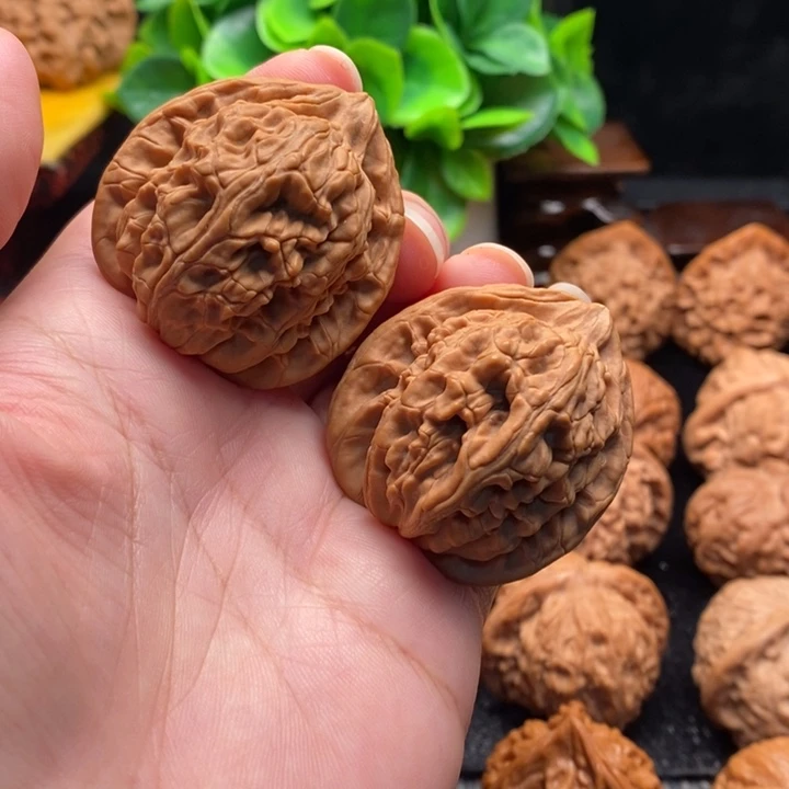 把件文玩核桃40瓷虎