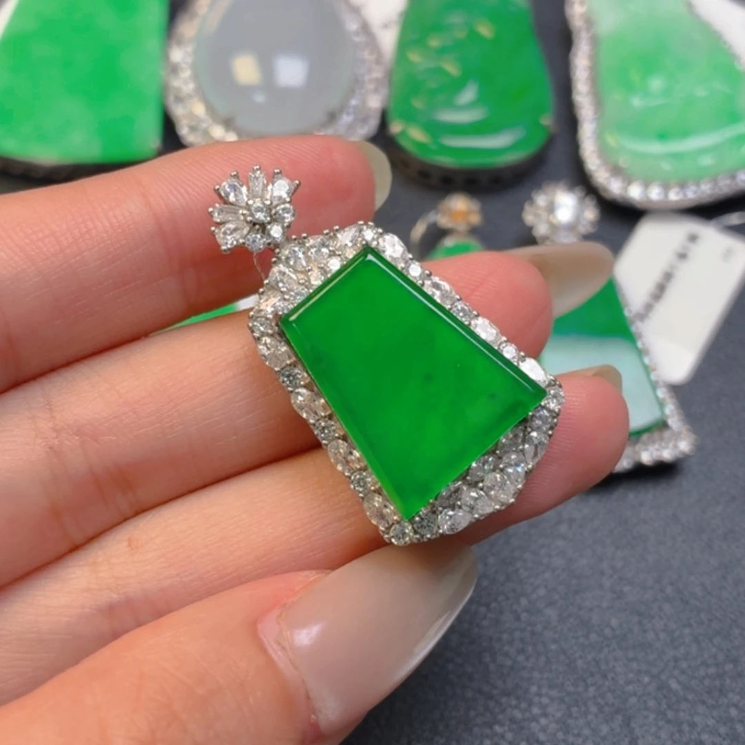 翡翠银S925镶嵌颈饰