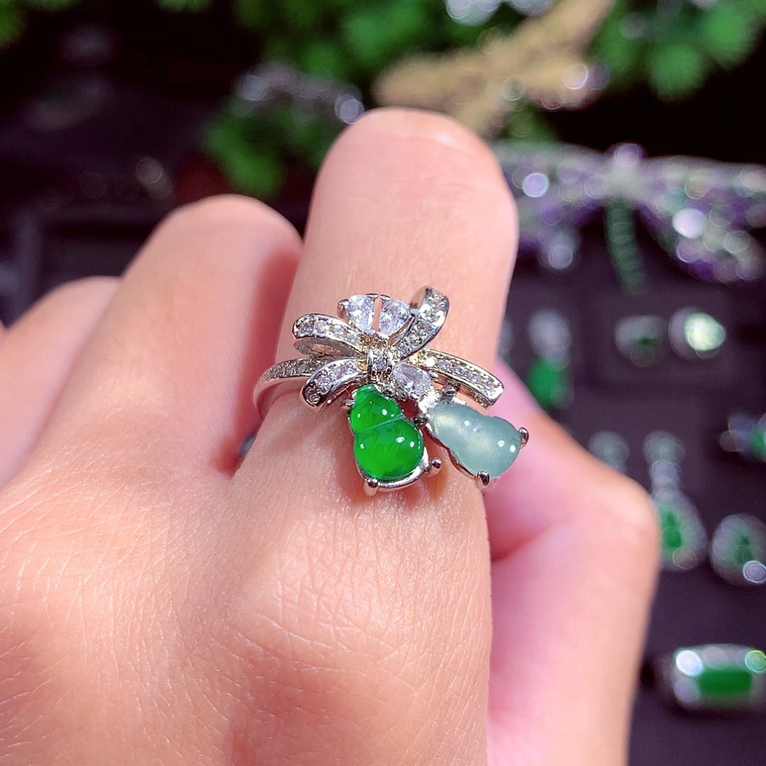 颈饰未镶嵌翡翠天然