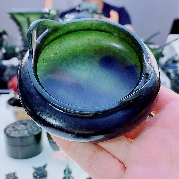 未镶嵌和田玉（青玉）把件