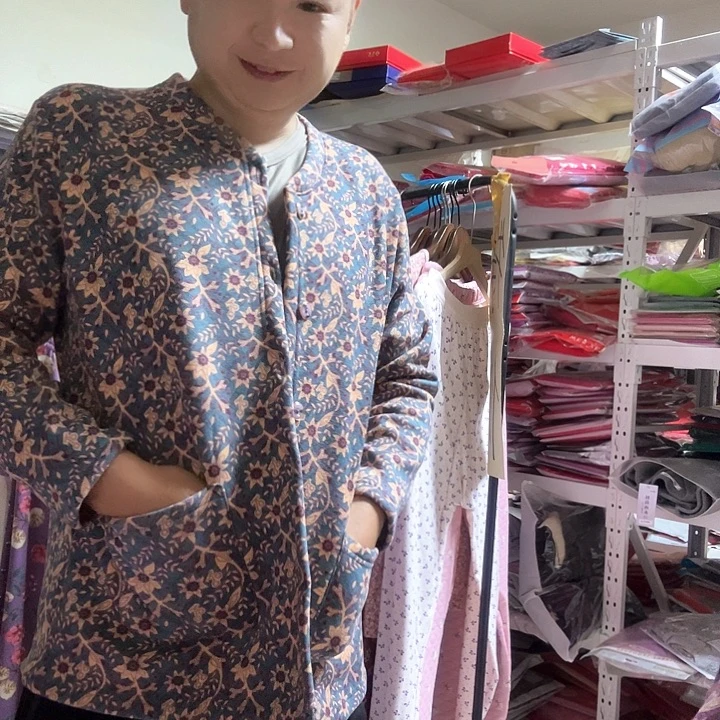 三醋酯纤维开衫妈妈加绒180斤