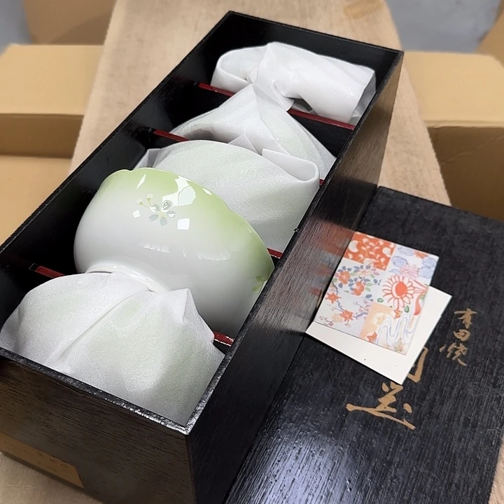 瓷片噗哈哈哈哈哈哈哈哈哈哈哈