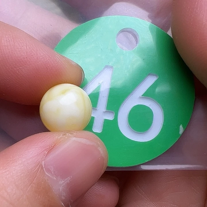 未镶嵌蜜蜡裸石*‍**10m m