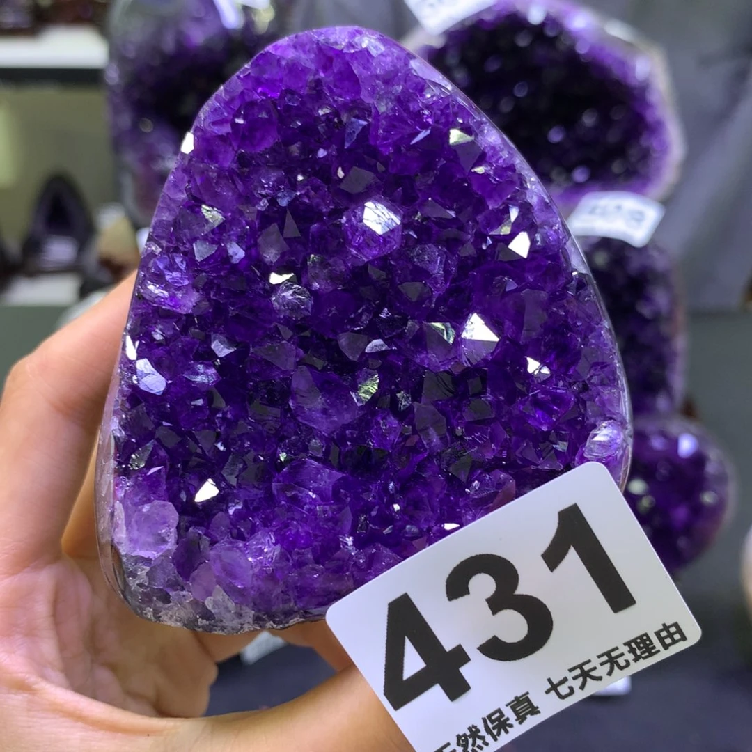 未镶嵌水晶大型摆件（非配饰）