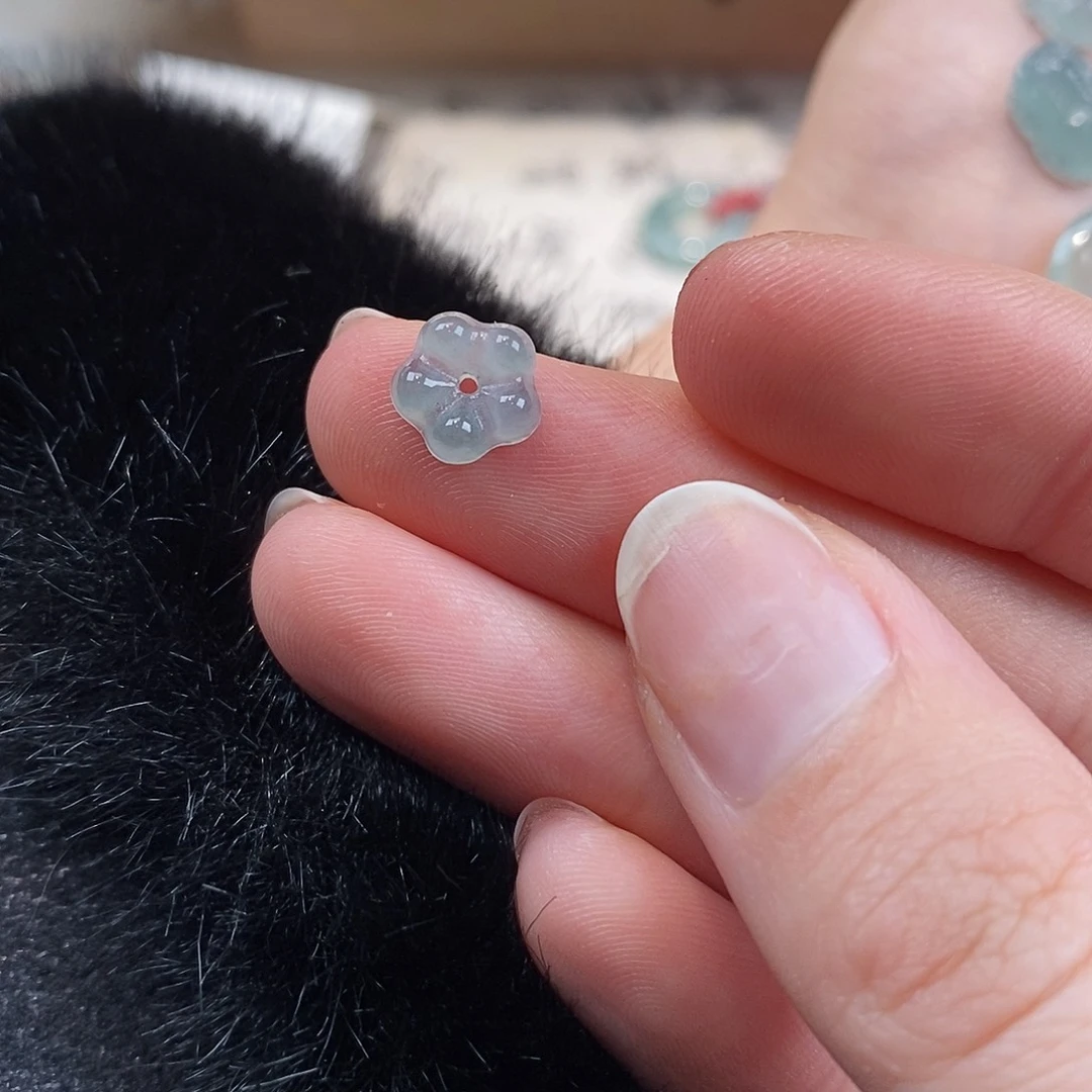 翡翠颈饰未镶嵌?****ⅰ天然翡翠