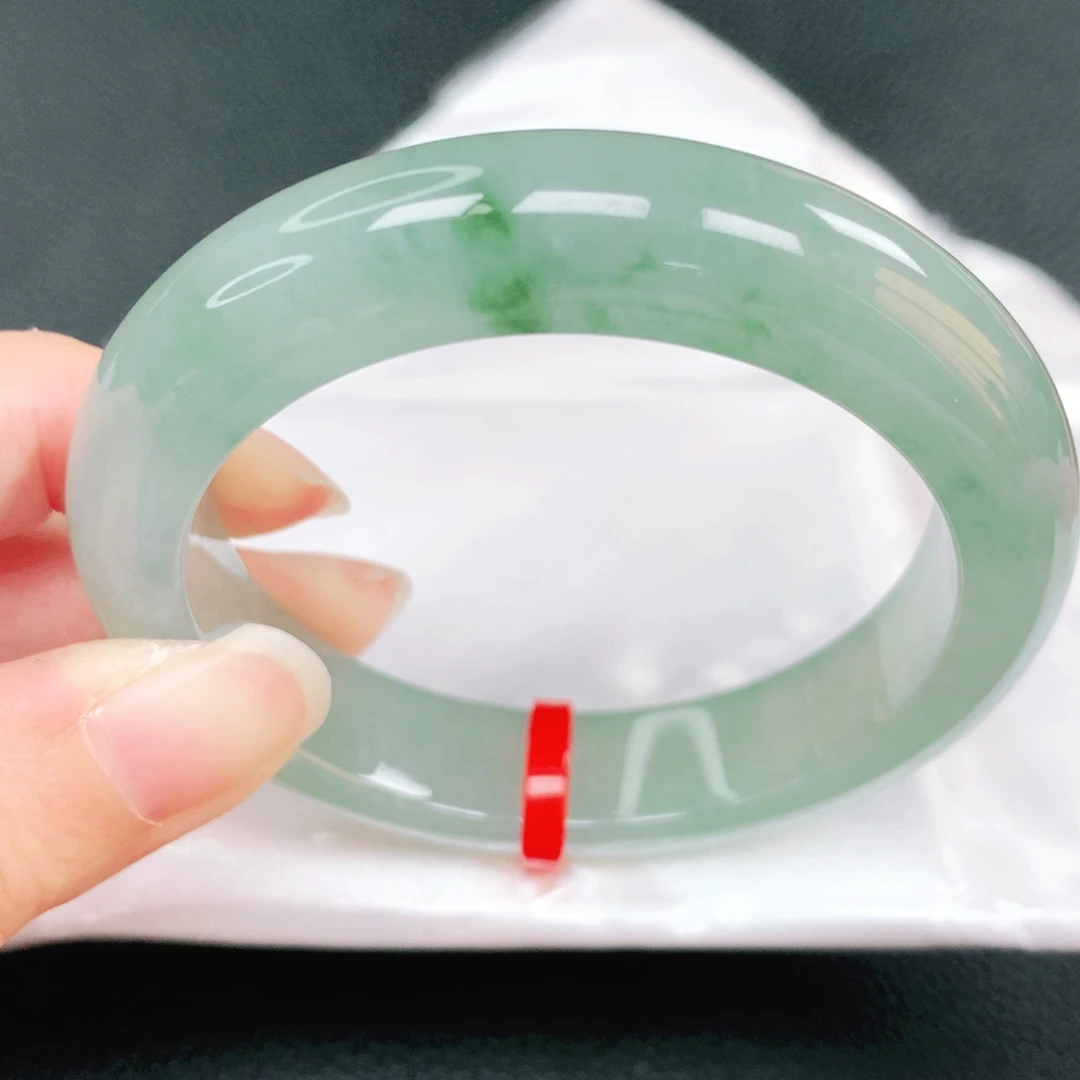 翡翠未镶嵌手镯52圈