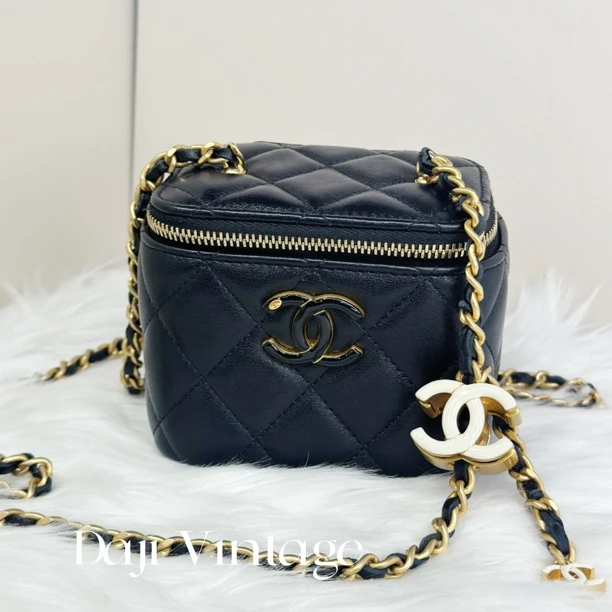 99新 Chanel/香奈儿 大吉中古/24A白色珐琅调节扣小盒子斜挎包