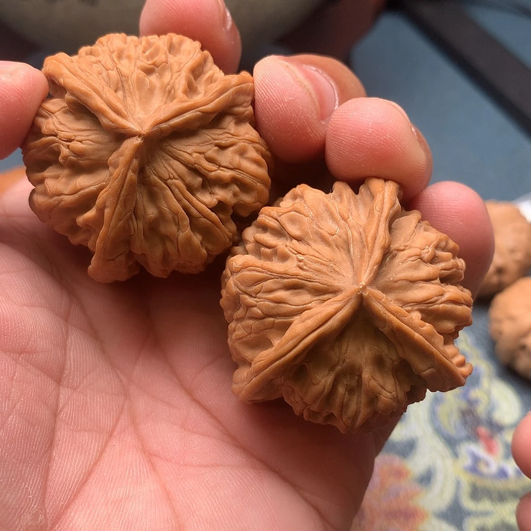 吊坠文玩核桃三棱