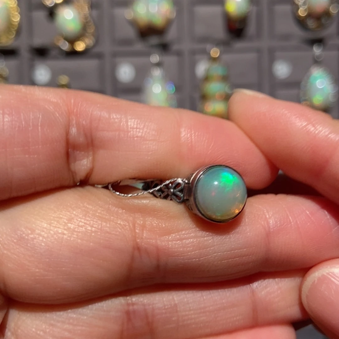 银S925镶嵌欧泊戒指