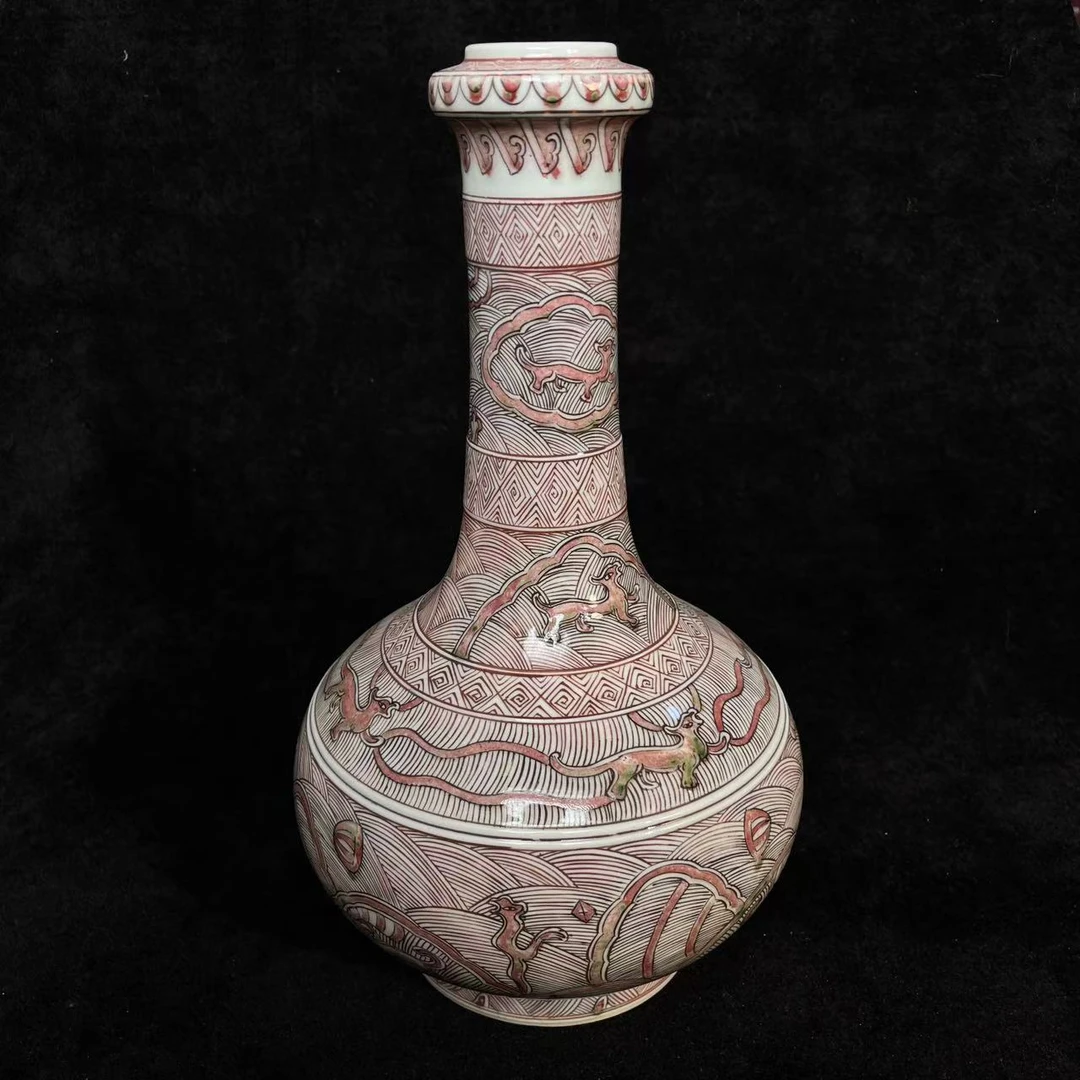 清代早期釉里红棒槌瓶