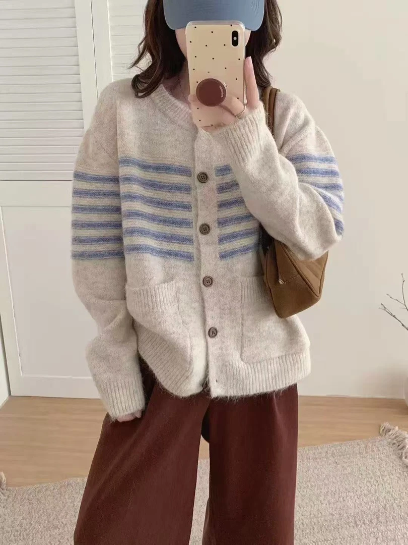 春秋新款休闲撞色条纹针织毛衣外套女宽松设计感慵懒风气质上衣