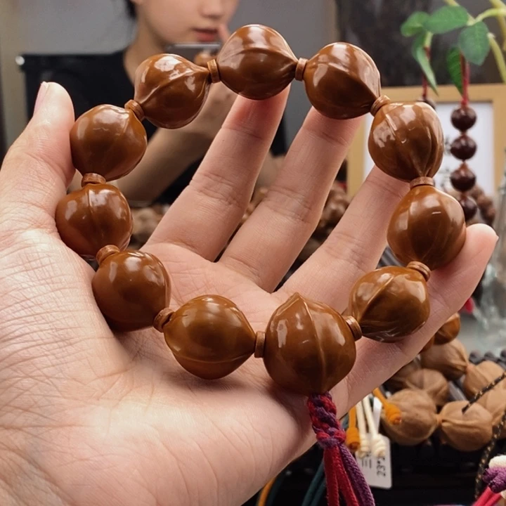 吊坠橄榄核l****1梅林铁