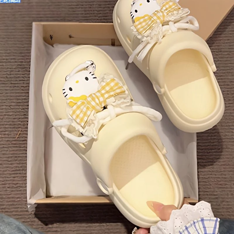 时尚百搭可爱卡通凯蒂猫绑带洞洞鞋女鞋2025新款夏季舒适包头凉拖