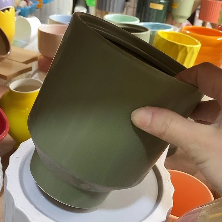 陶盆有孔 瑕疵针孔漏釉介意勿拍外高 15外口13