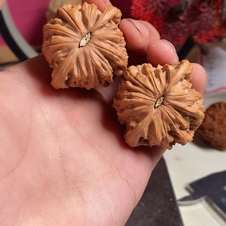 文玩核桃吊坠核桃