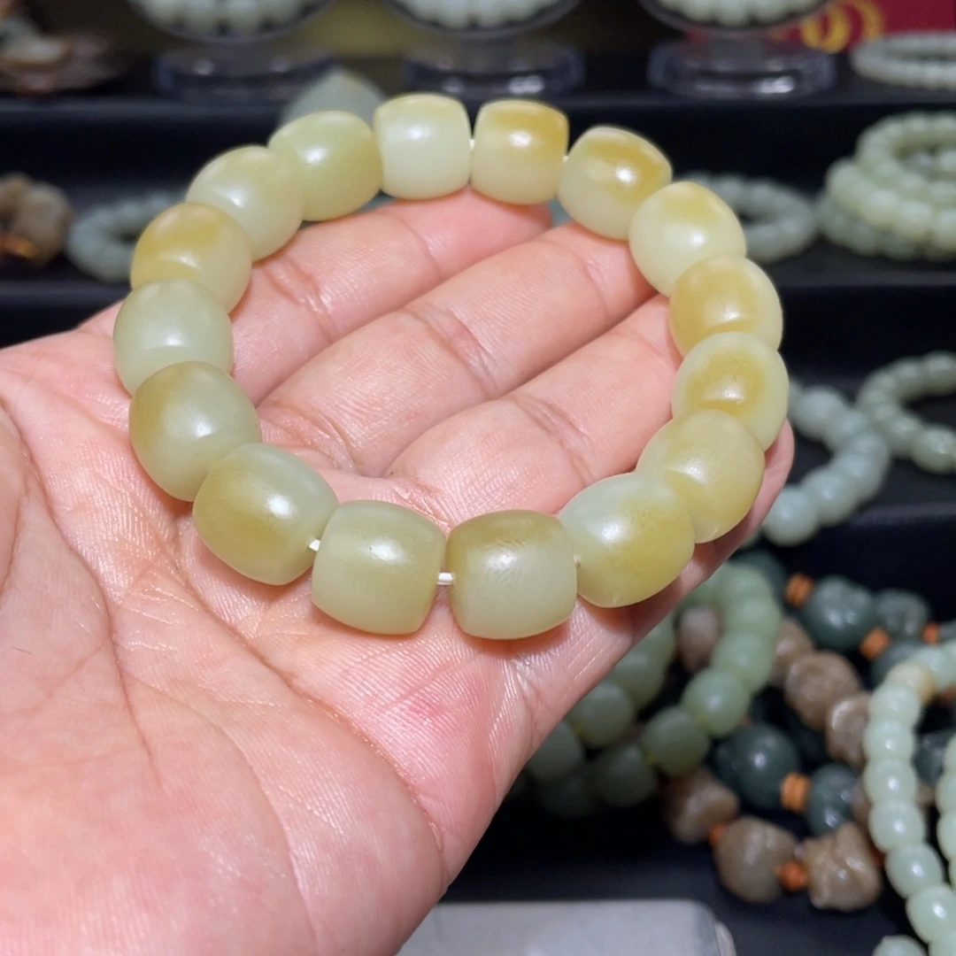 海***上和田玉（糖玉）未镶嵌颈饰