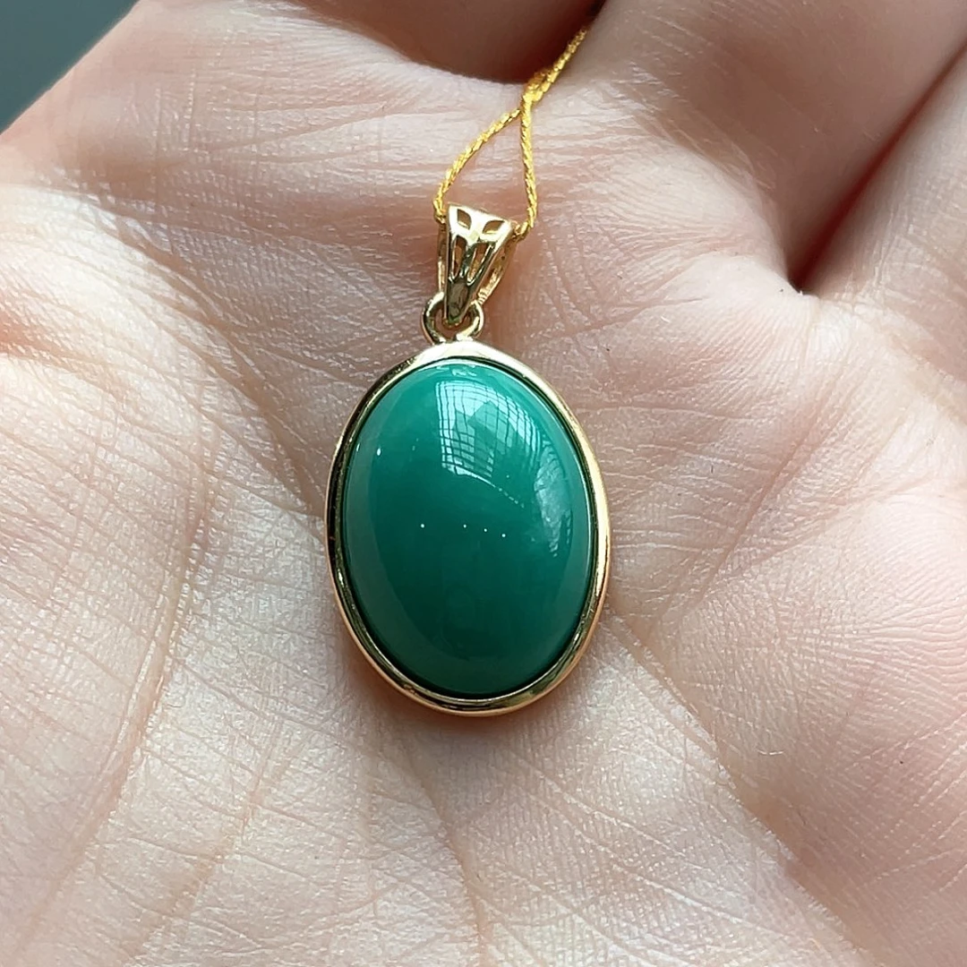 未镶嵌绿松石颈饰