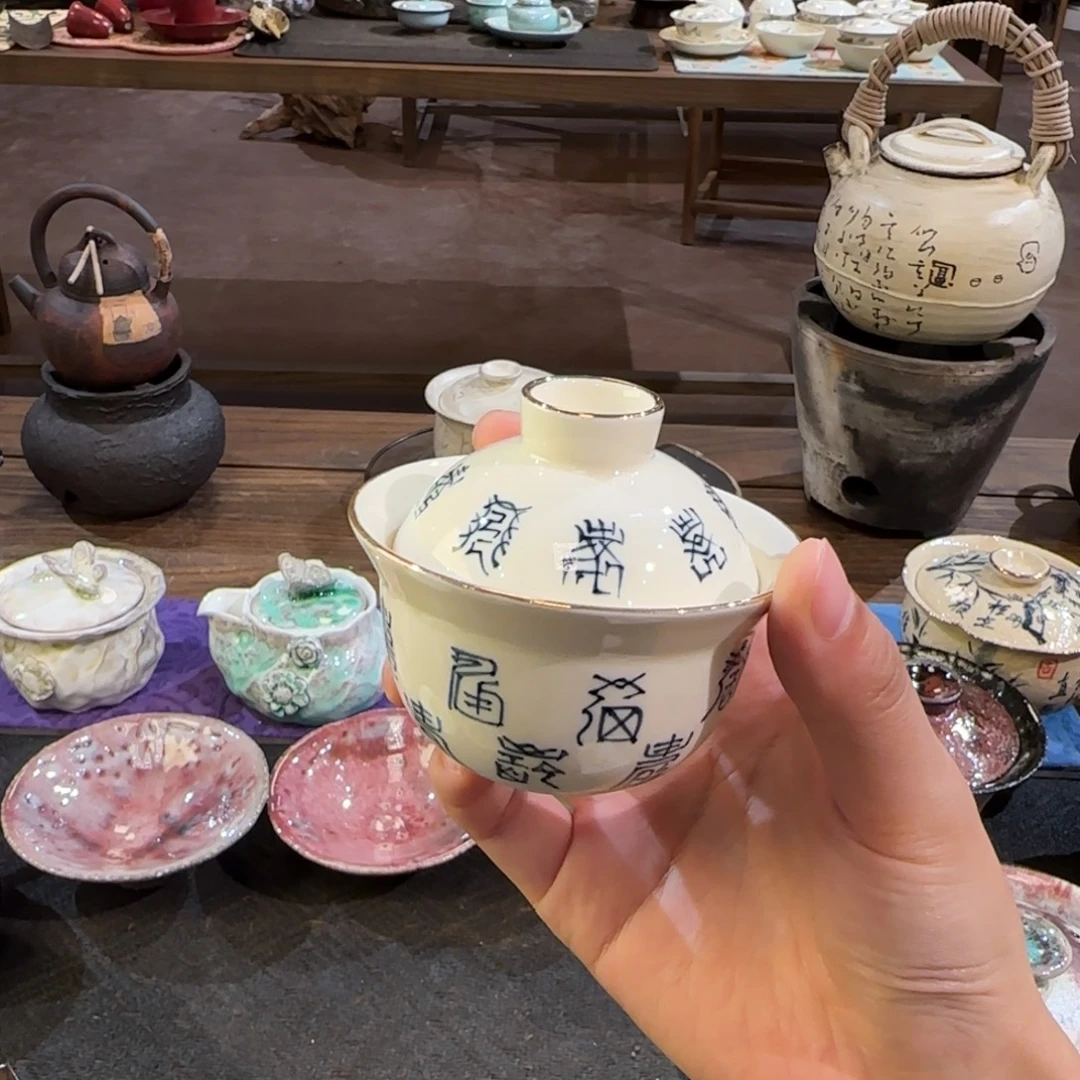 景德镇手作器皿了