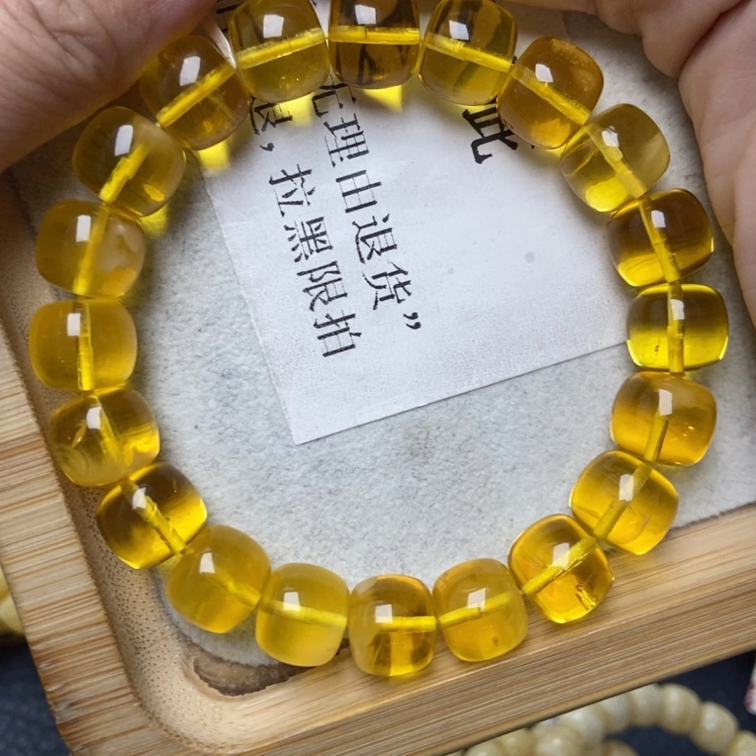 蜜蜡未镶嵌珠宝奇石24