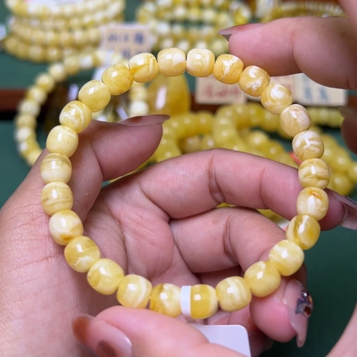 蜜蜡未镶嵌珠宝奇石