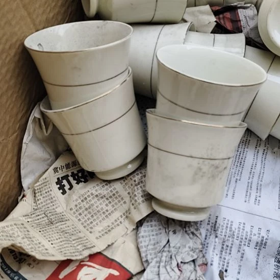 瓷片五厂，七厂各种摆件，瓷片，均有瑕疵！