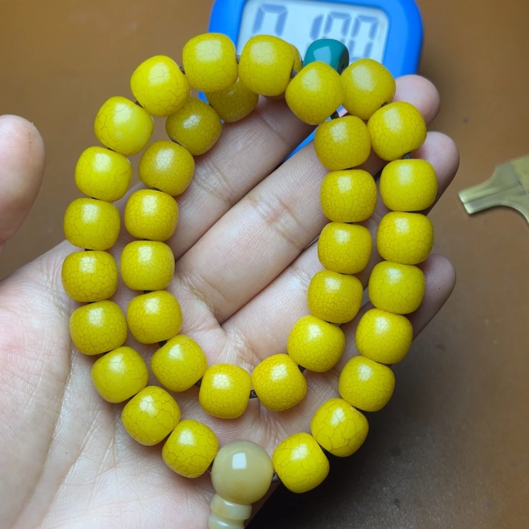 萧***然玻璃颈饰啦啦啦啦啦啦