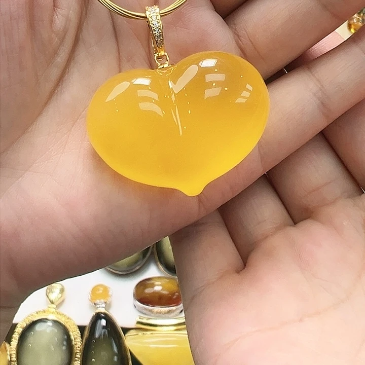 琥珀未镶嵌珠宝奇石