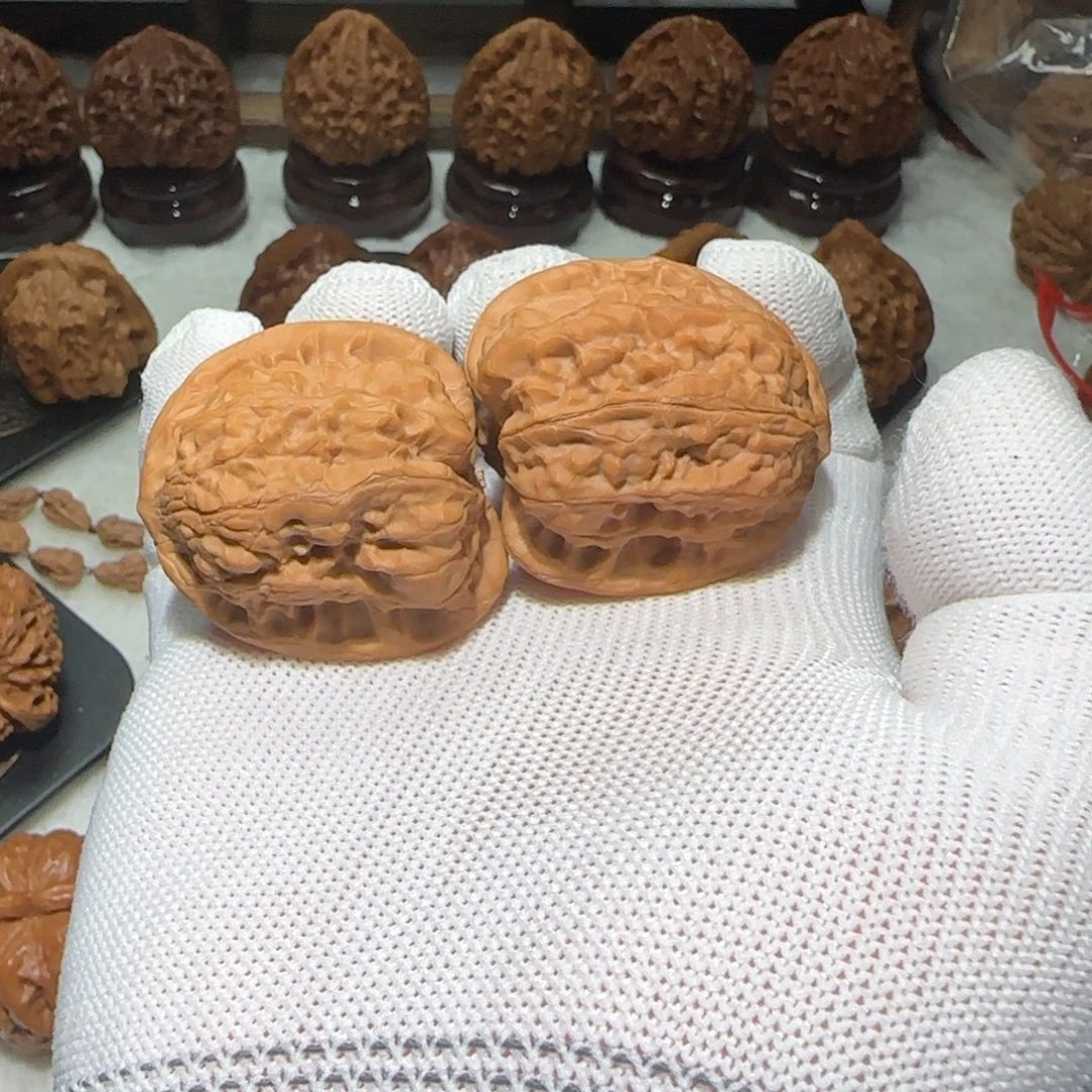 ****哥吊坠文玩核桃靠山王