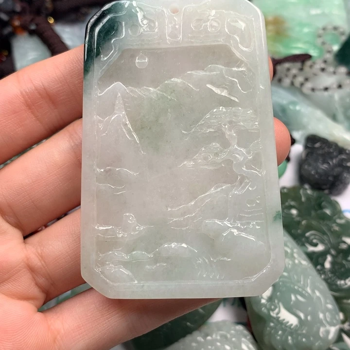 翡翠未镶嵌颈饰翡翠