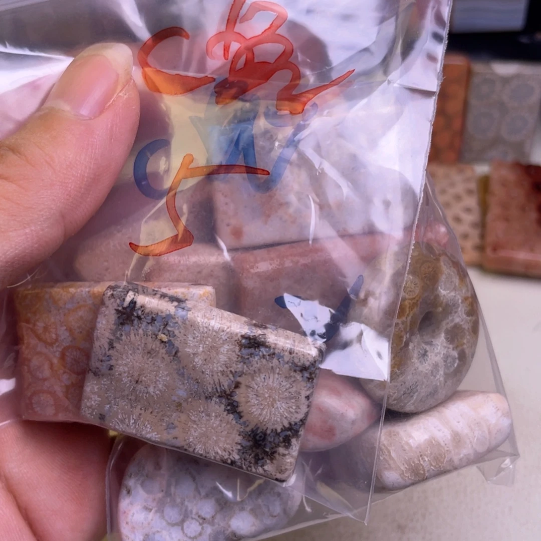 c***兔硅化玉合金吊坠精品8